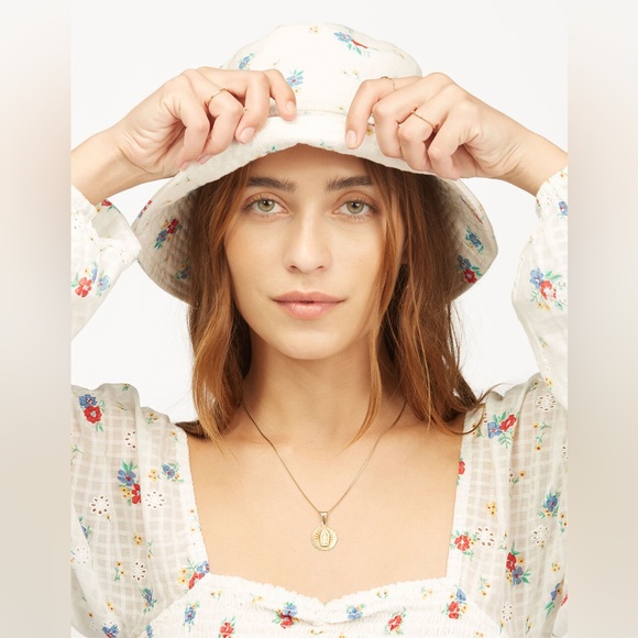 Billabong x Wrangler Floral Summery Bucket Hat ⛱️🌺🍹 - Picture 9 of 10